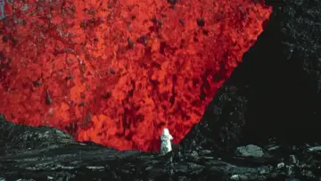 Backdrop to the movie "Fire of Love" #1025154