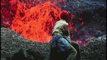 Backdrop to the movie "Fire of Love" #1168588