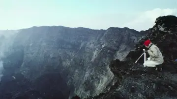 Backdrop to the movie "Fire of Love" #1168593