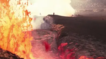Backdrop to the movie "Fire of Love" #1168595