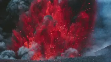 Backdrop to the movie "Fire of Love" #1168600