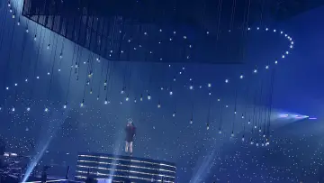Backdrop to the movie "2019 IU Tour Concert" #461006