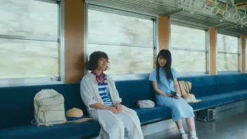 Backdrop to the movie "One Day, You Will Reach the Sea" #923921