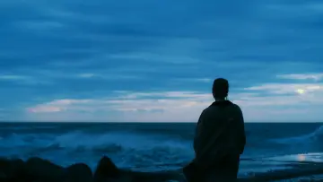 Backdrop to the movie "One Day, You Will Reach the Sea" #923935
