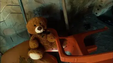 Backdrop to the movie "Teddy Bear" #975204