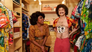 Backdrop to the movie "Weird: The Al Yankovic Story" #268220