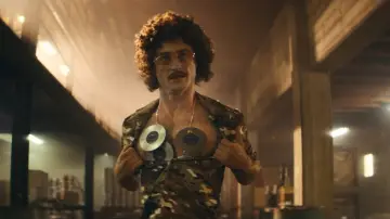 Backdrop to the movie "Weird: The Al Yankovic Story" #899258