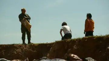 Backdrop to the movie "Civil War" #800102