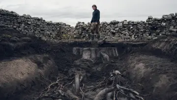 Backdrop to the movie "Starve Acre" #684779