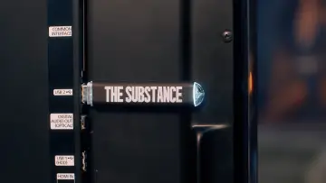 Backdrop to the movie "The Substance" #531038