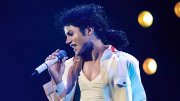Backdrop to the movie "Michael" #517011