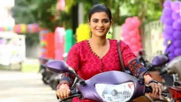 Backdrop to the movie "Theeyavar Kulaigal Nadunga" #785699