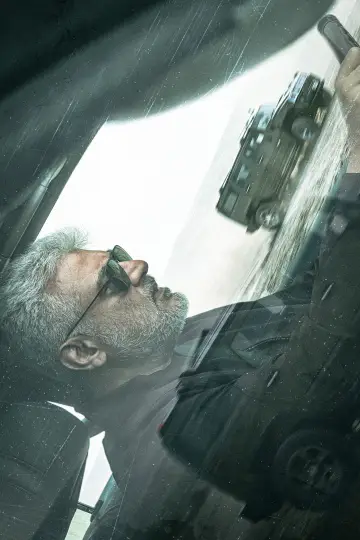Poster to the movie "Vidaamuyarchi" #846382