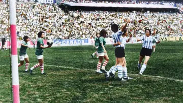 Backdrop to the movie "Copa 71" #1015044