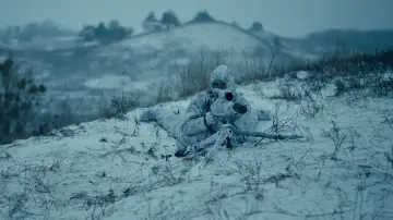 Backdrop to the movie "Sniper: The White Raven" #203863
