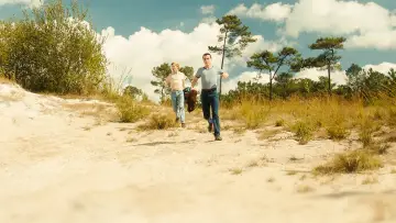 Backdrop to the movie "Lie with Me" #1017587