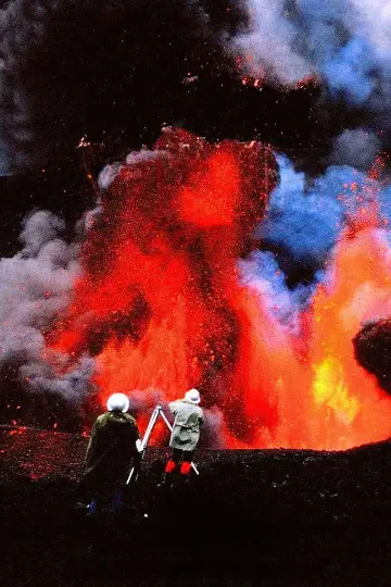 Poster to the movie "The Fire Within: A Requiem for Katia and Maurice Krafft" #702636