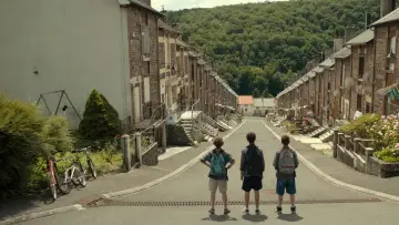Backdrop to the movie "The Fantastic Three" #707805