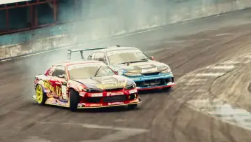 Backdrop to the movie "Alive Drift" #663486
