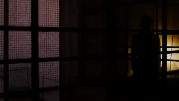 Backdrop to the movie "Interior Six" #1256322