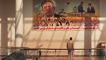 Backdrop to the movie "Universal Language" #467861