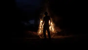 Backdrop to the movie "The Ghost" #916917