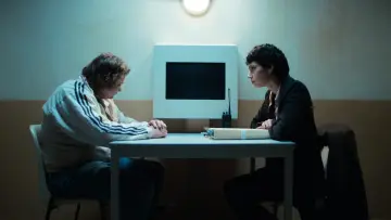 Backdrop to the movie "First Case" #438073