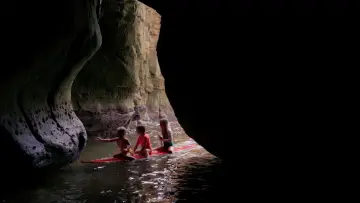 Backdrop to the movie "The Island of Lost Girls" #918086