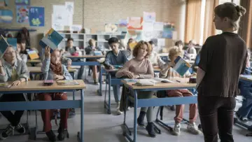 Backdrop to the movie "The Teachers