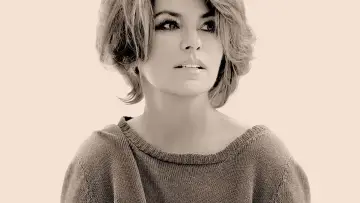 Backdrop to the movie "Shania Twain: Not Just a Girl" #1033217