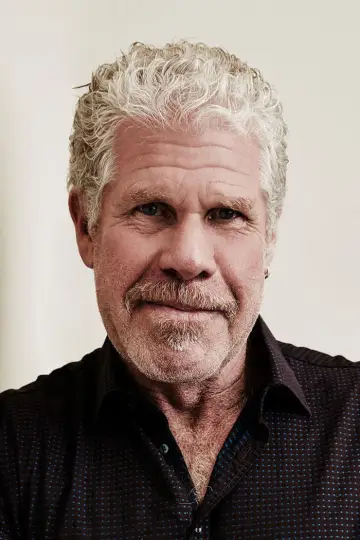 Photo Ron Perlman #400191