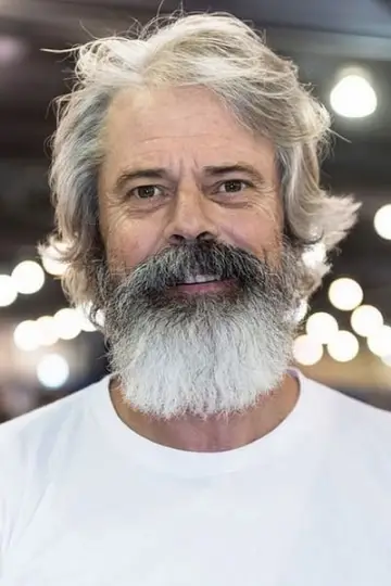 Photo C. Thomas Howell #22910