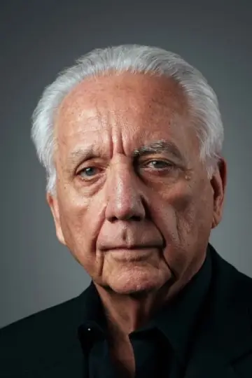 Photo Bob Gunton #13925