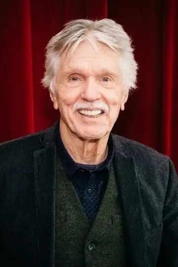 Photo Tom Skerritt #37799