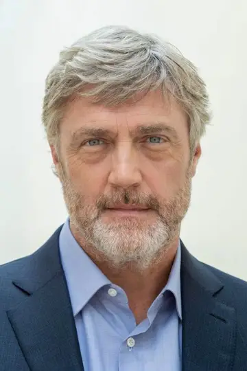 Photo Vincent Regan #326532