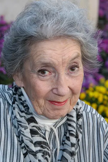 Photo Frances Bay #59048
