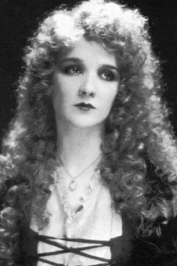 Photo Mary Philbin #207941