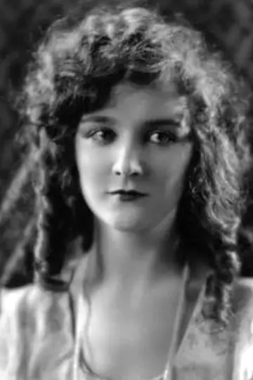 Photo Mary Philbin #207944