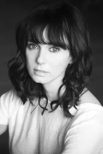 Photo Mia Kirshner #102550