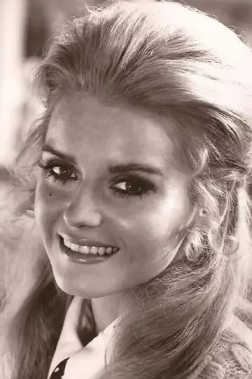Photo Sharon Farrell #94916