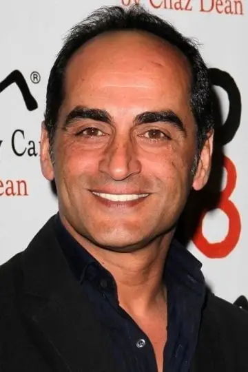 Photo Navid Negahban #13143