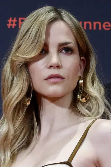 Photo Sylvia Hoeks #12670