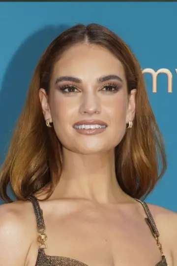 Photo Lily James #32747