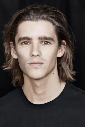 Photo Brenton Thwaites #33045