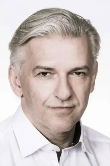 Photo Róbert Alföldi #468546
