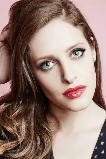 Photo Carly Chaikin #107052