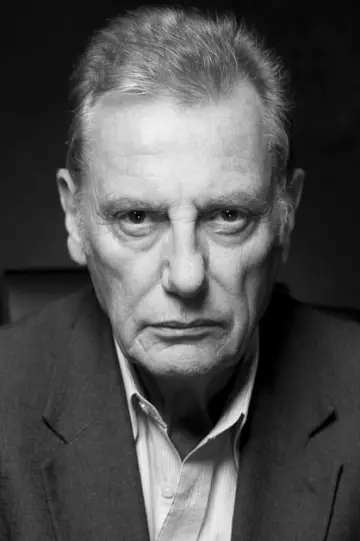 Photo Paul Darrow #237634
