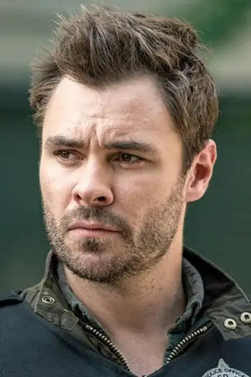 Photo Patrick John Flueger #52715