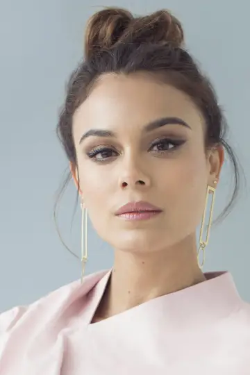 Photo Nathalie Kelley #124177