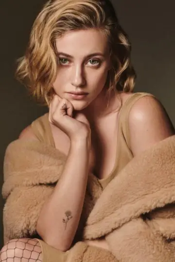 Photo Lili Reinhart #74090